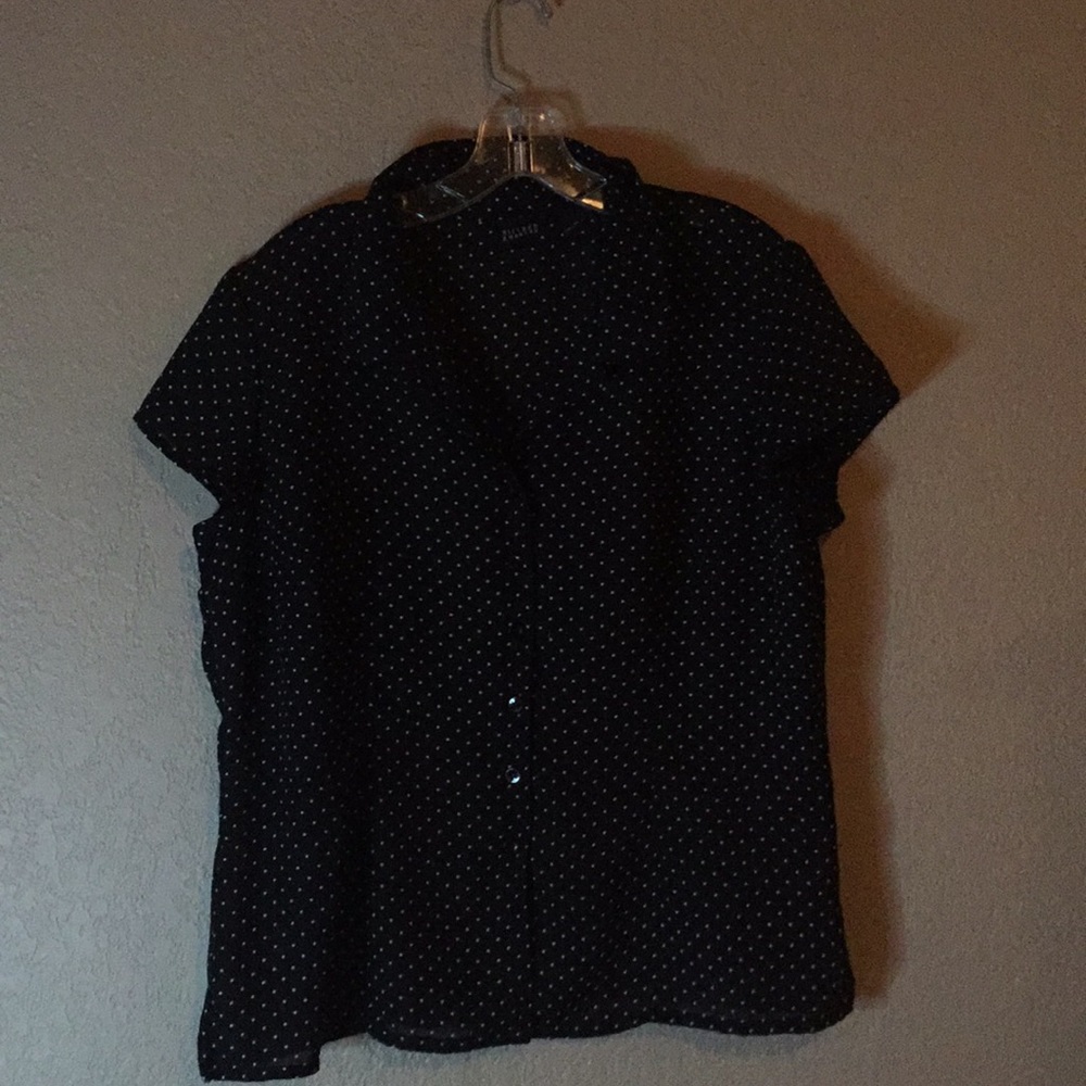 Black and white polka dot blouse/top